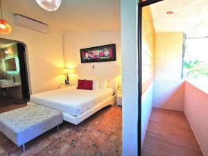 Transfer from Cancun to the Casa Maraf Hotel